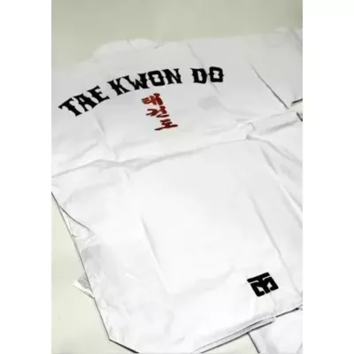 Dobok Basic 2 Flykick col blanc MOOTO WTF avec broderie "TAEKWONDO"