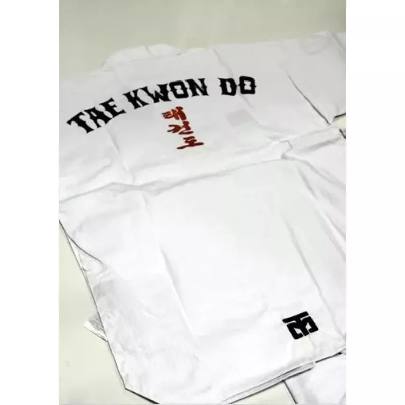 Dobok Basic 2 Flykick col blanc MOOTO WTF avec broderie "TAEKWONDO" Dobok Basic 2 Flykick col blanc MOOTO WTF avec broderie "TAEKWONDO"